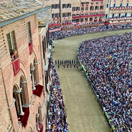 Daire Torre Dei Lambertini Windows On Piazza Del Campo - Residenza D'epoca